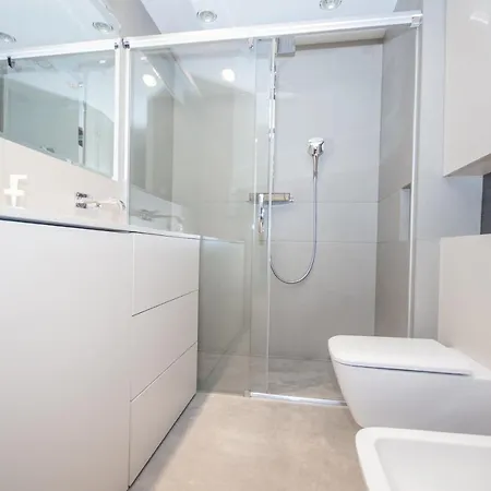 Inpoint Spacious Apartments Near Main Square & Kazimierz District Cracovia Esterno foto