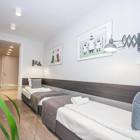 Inpoint Spacious Apartments Near Main Square & Kazimierz District Cracovia Esterno foto