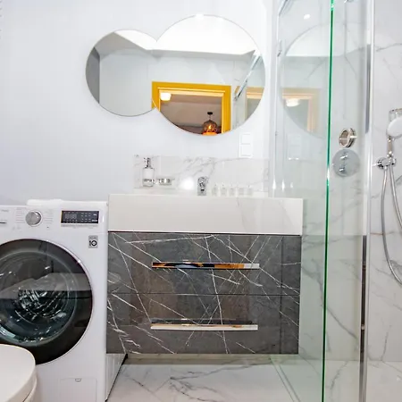 Inpoint Spacious Apartments Near Main Square & Kazimierz District Cracovia Esterno foto
