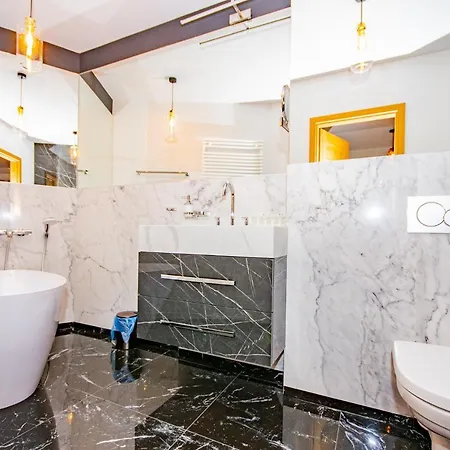 Inpoint Spacious Apartments Near Main Square & Kazimierz District Cracovia Esterno foto
