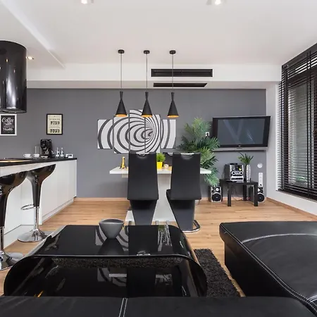 Inpoint Spacious Apartments Near Main Square & Kazimierz District Cracovia Esterno foto