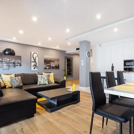 Inpoint Spacious Apartments Near Main Square & Kazimierz District Cracovia Esterno foto