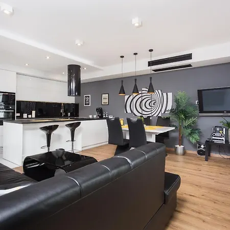 Inpoint Spacious Apartments Near Main Square & Kazimierz District Cracovia Esterno foto
