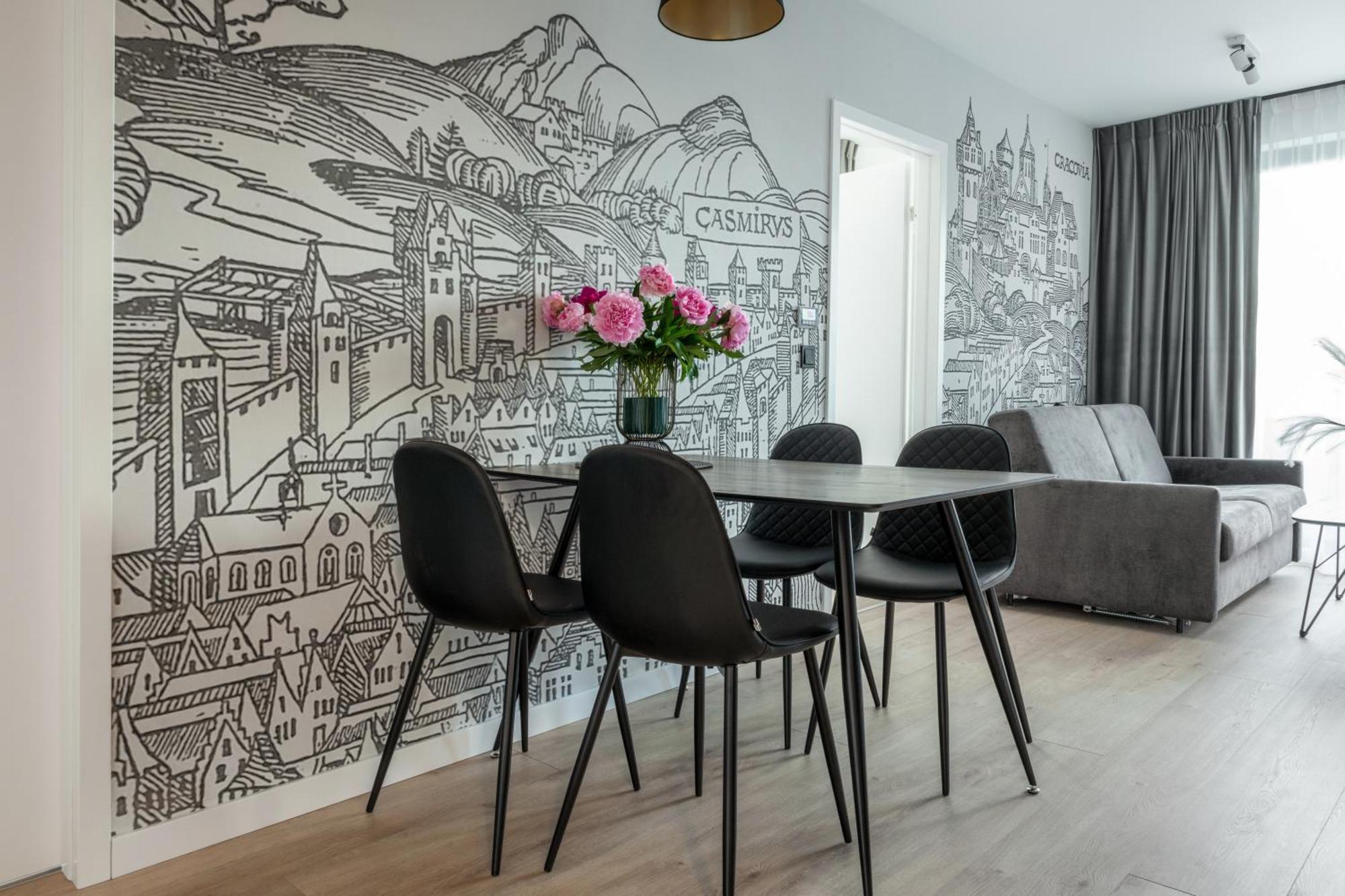 Inpoint Spacious Near Main Square & Kazimierz District Apartment Krakow